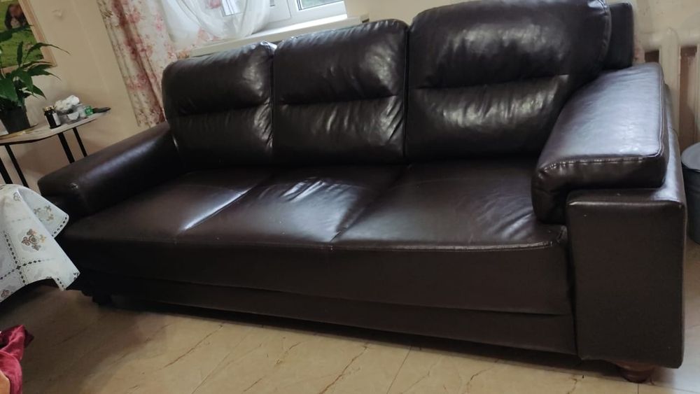 Продам диван в хорошем состоянии