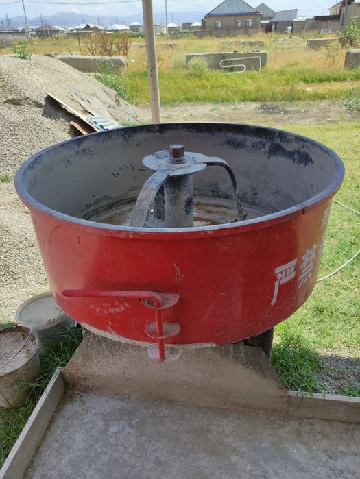 Станок по производству пескоблоков.