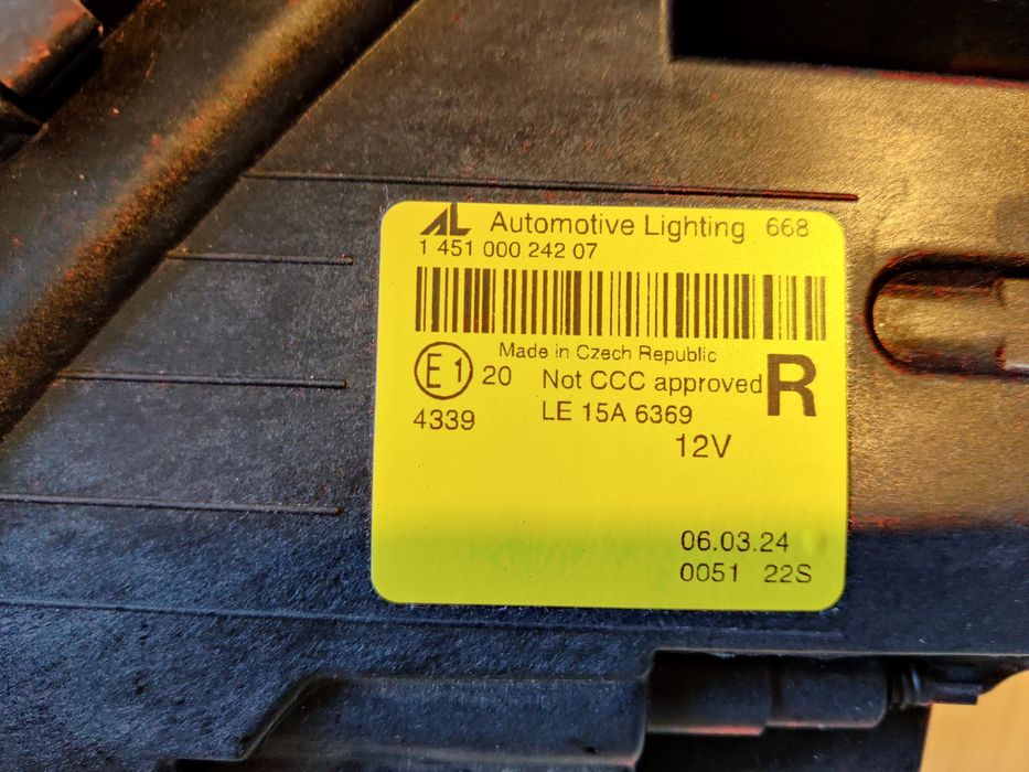 Far dreapta NOU, LED Skoda Octavia 2018