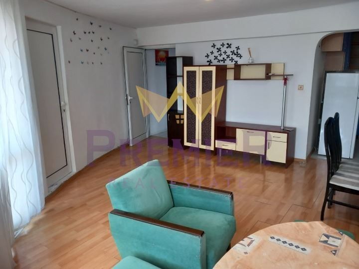 Дава се под наем Тристаен апартамент в Варна, Колхозен пазар - 70 кв.м за 500 € - Снимка #3