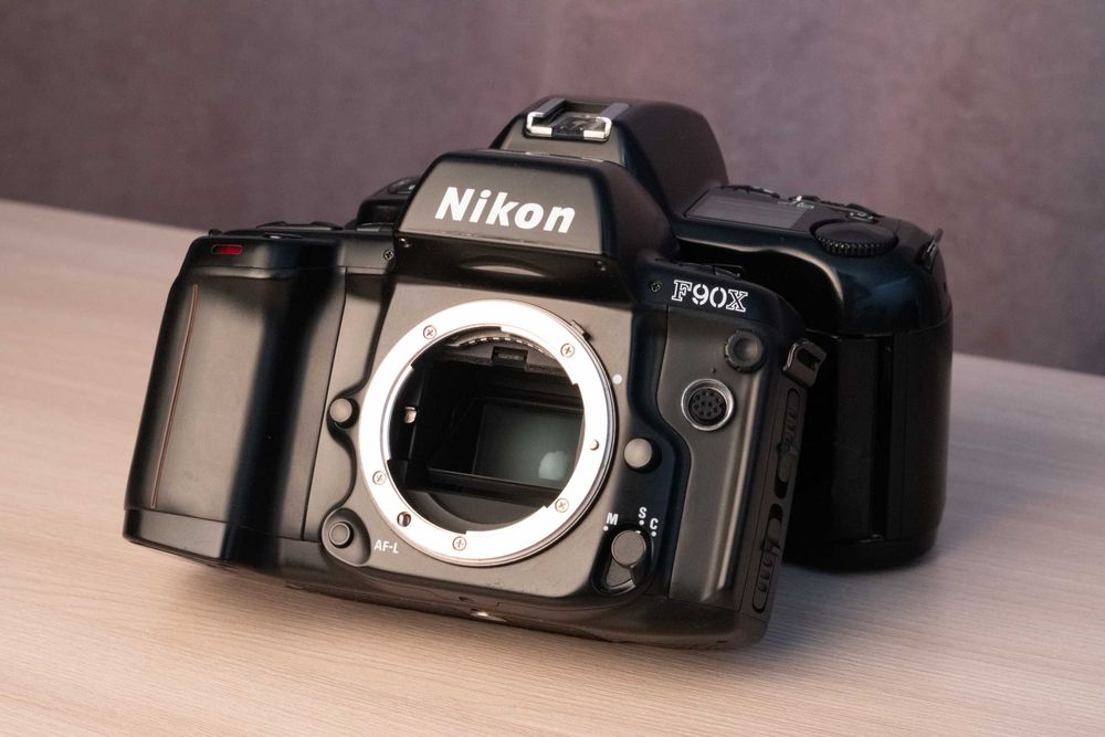 Два плёночных Nikon F90X (N90S)