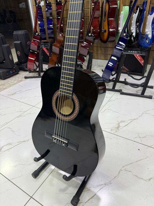 Classic gitara 39