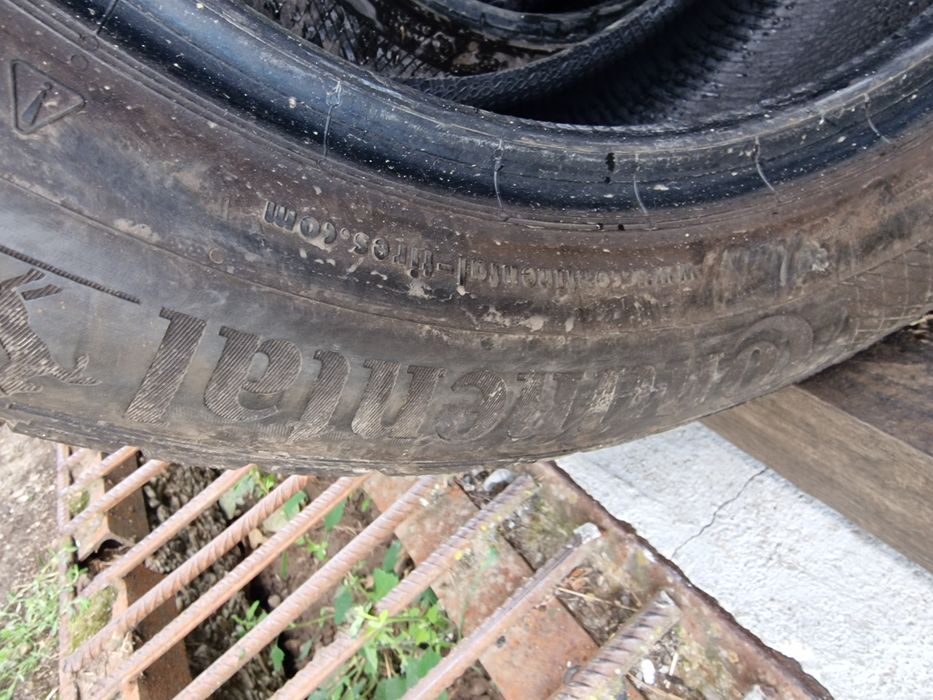 Anvelope 215/55R17 marca Continental, M+S