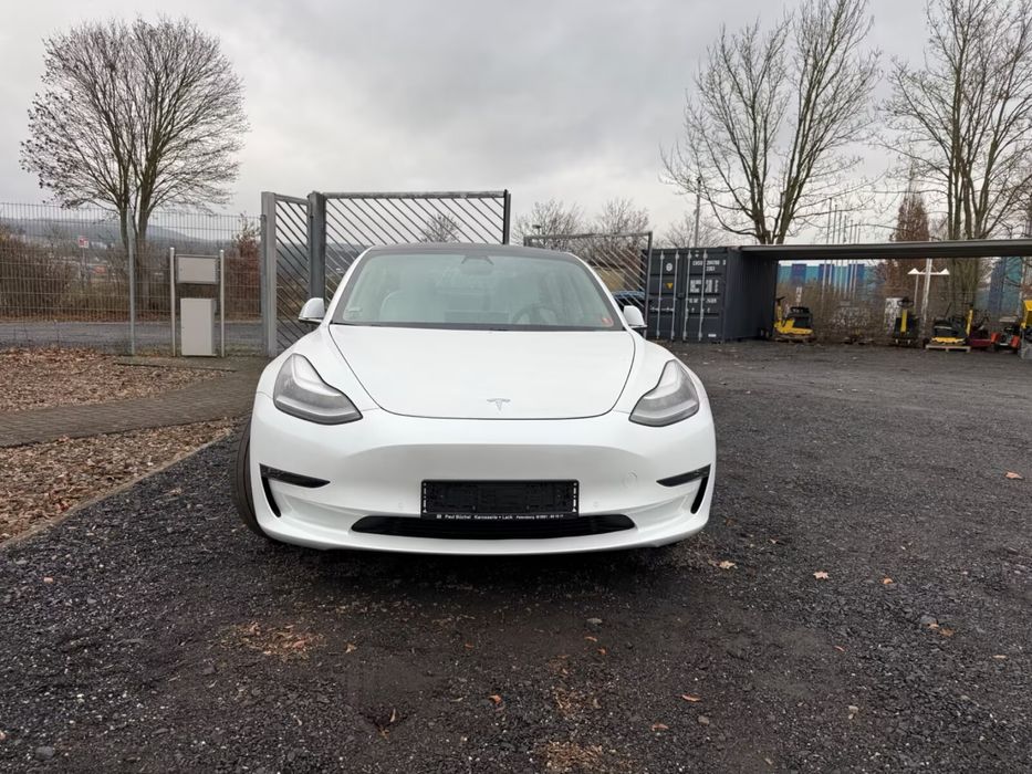 capota tesla model 3 - Piese auto de vânzare | OLX.ro