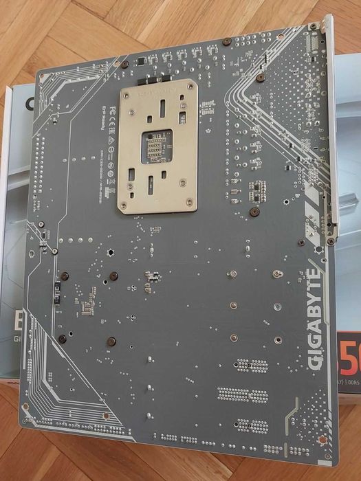 Ryzen 7 9800X3D + Gigabyte B850 Eagle ICE