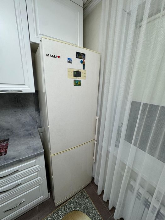 Продам холодильник LG