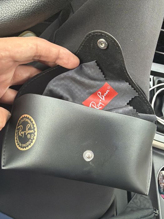 Продам очки ray ban оригинальные