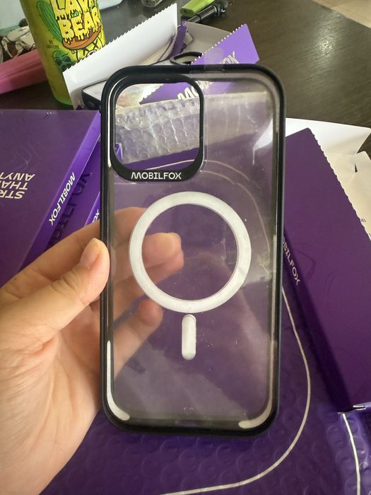 Продажба на кейсове iphone 16pro max