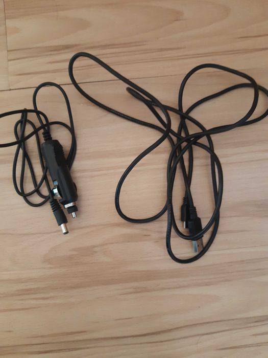 Зарядни у-ва, адаптери, слушалки и кабел