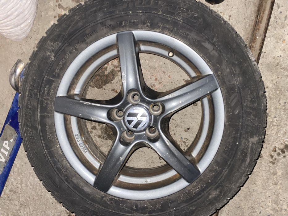 vand jante aliaj golf 4 cu tot cu cauciucuri all season