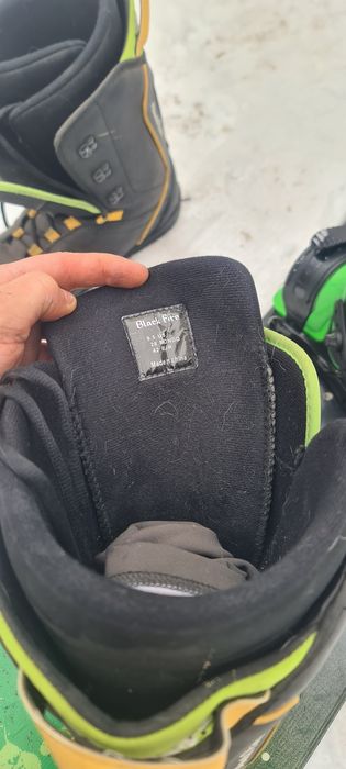 Сноуборд с ботами