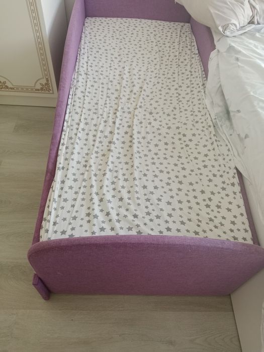 Кровать продаю к