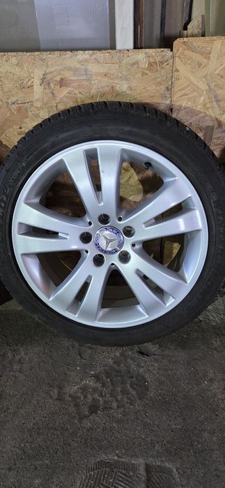 MERCEDES оригинални джанти  със гуми 225/45/17  7,5J×17  ET47  5×112