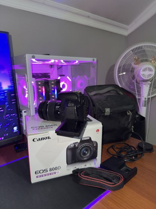 фотокамера Canon EOS 800d