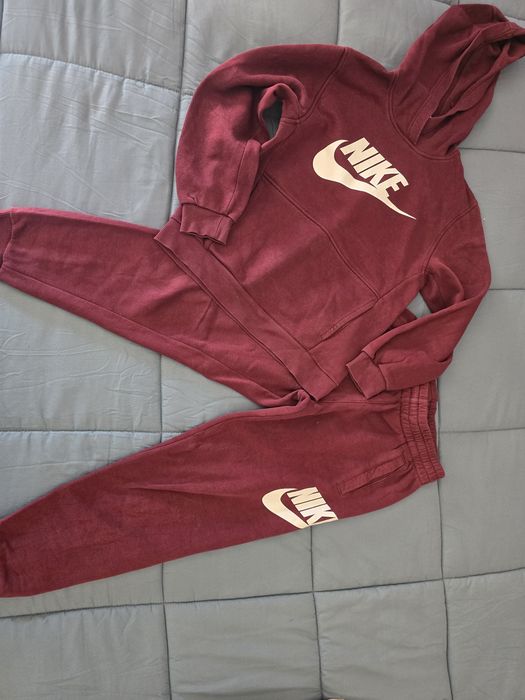Анцунг Nike и Puma