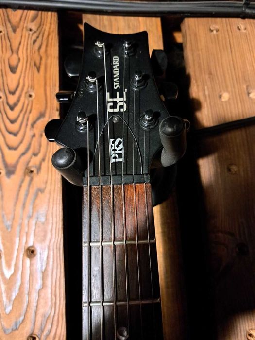 Продавам електрическа китара PRS SE Standart