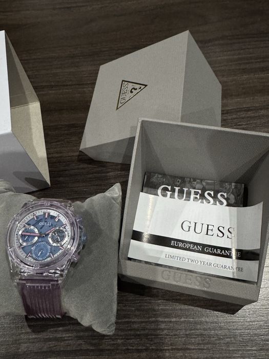 Дамски часовник Guess