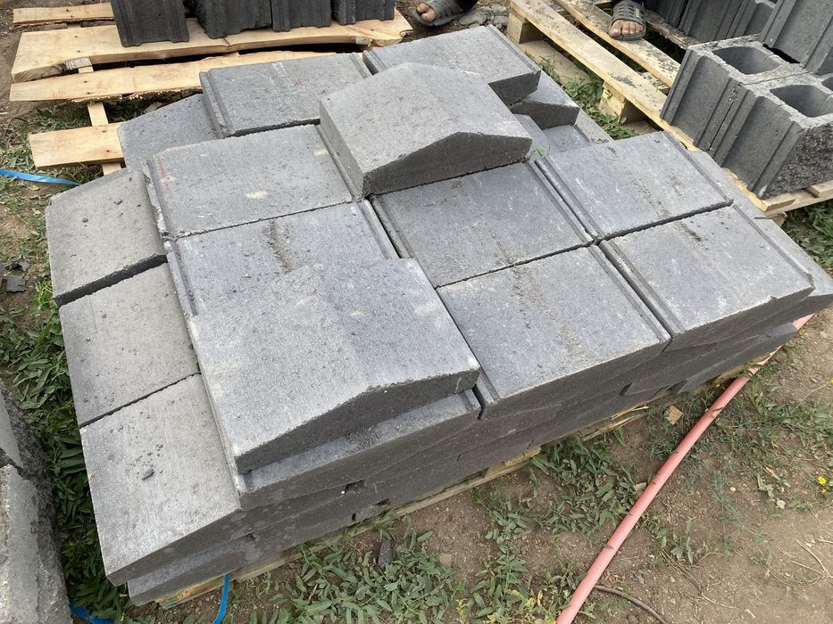 Продам рядовой блок, брус сплит., накрыв. элемент