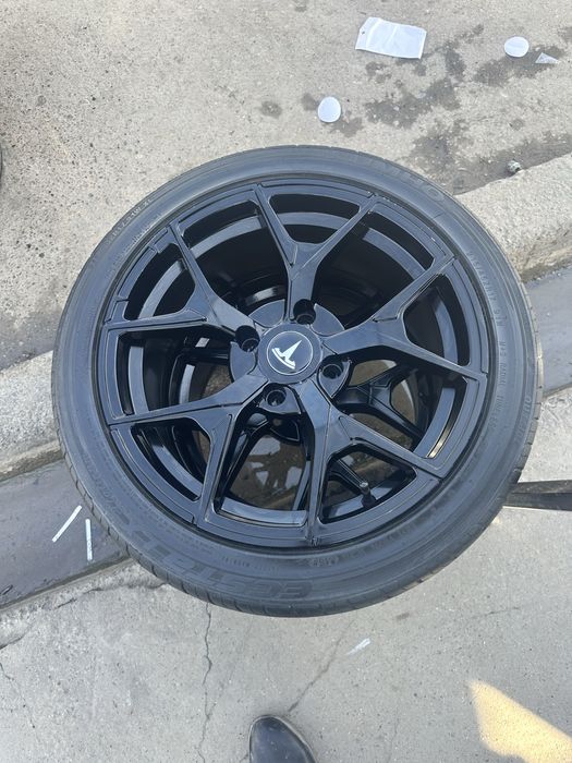 Nev fason qora glansivey r17