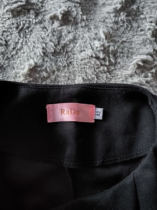 Продам новое платье 42 размер