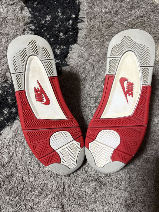 Air Jordan 4 “Fire Red”