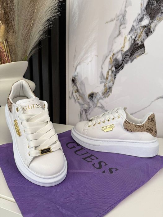 Adidași damă Guess