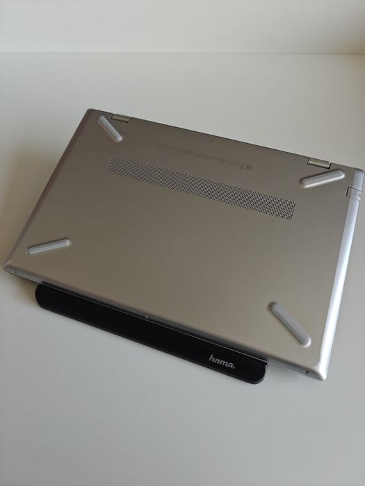 V/S Laptop Ultrabook HP Pavilion 15-cw1xxx