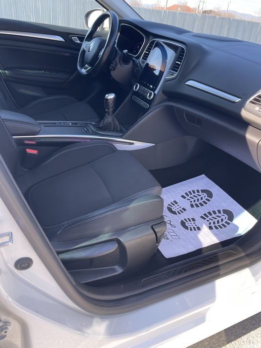 Renault Megane Intens Facelift Dci 1500 cm 115 cp E 6 Navi Clima Full