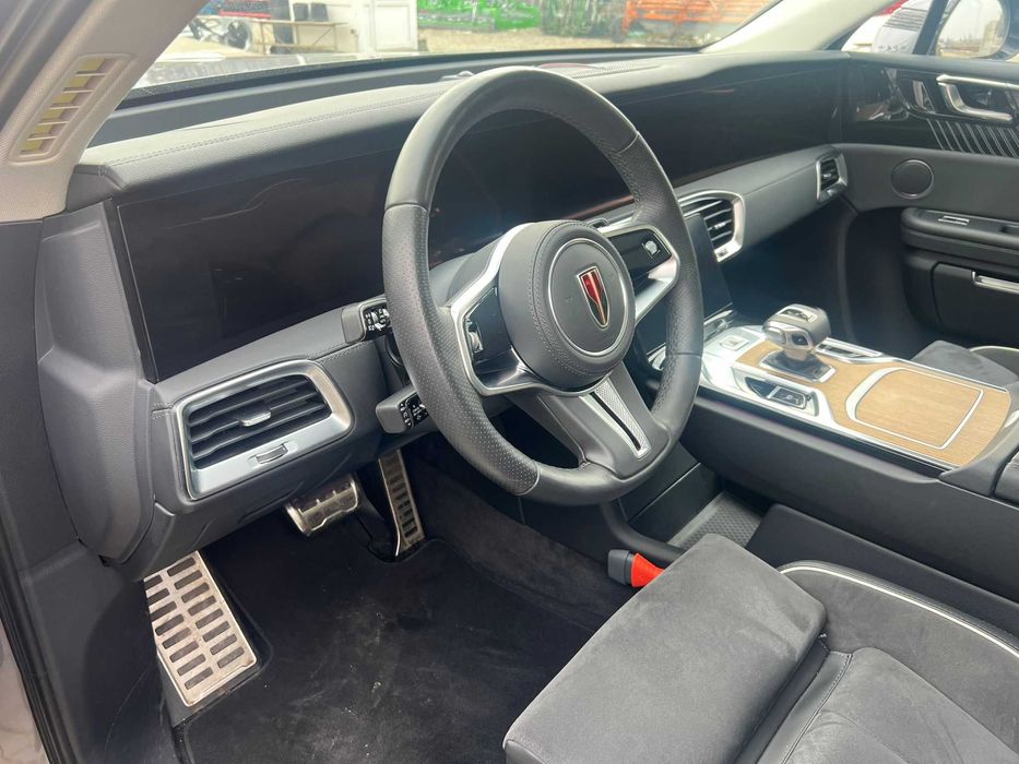 Hongqi E-HS9 • SUV Electric Premium • 551 CP / Autonomie 440 km • Full