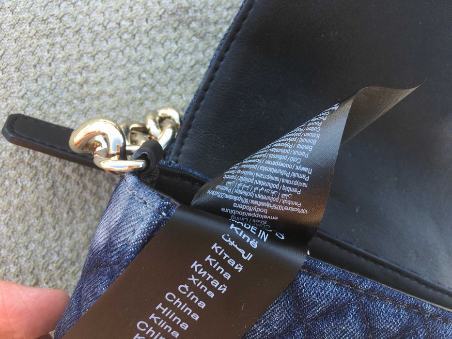 GUESS чанта с камъни