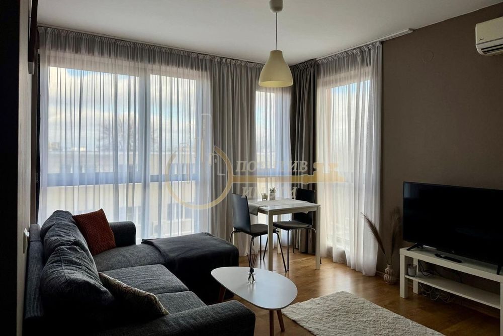 Дава се под наем Двустаен апартамент в София, Кръстова вада - 50 кв.м за 698.19 € - Снимка #1