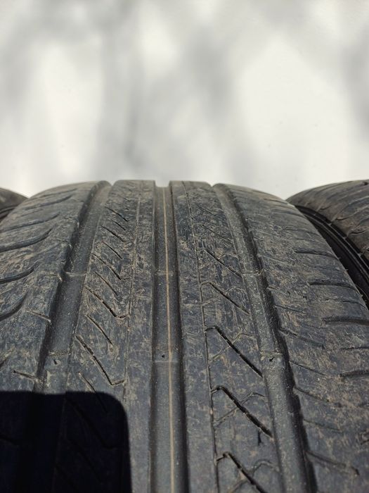 Vand 4 anvelope vara 225×50×17