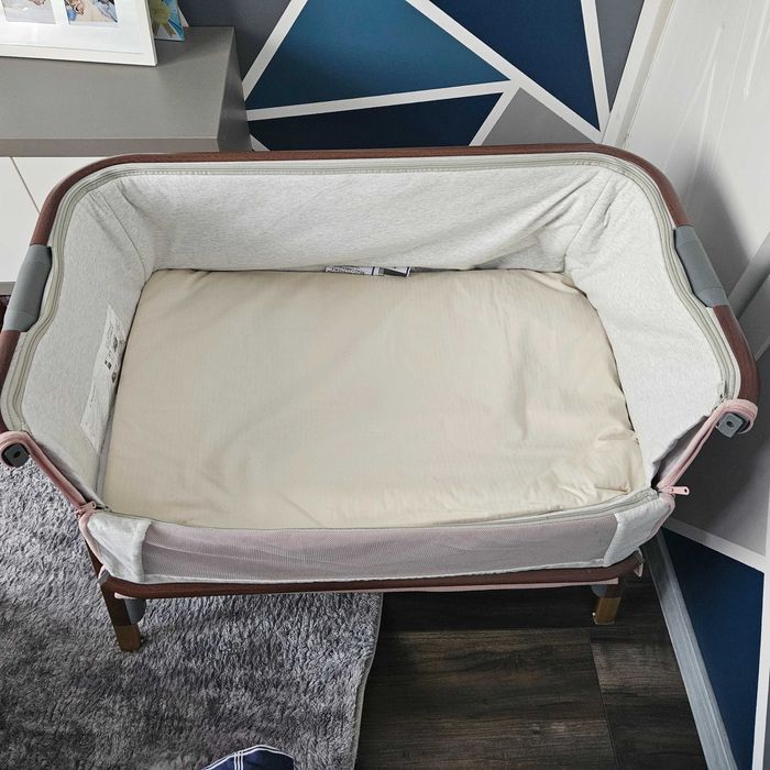 Бебешко сгъваемо легло Tutti Bambini CoZee® LUXE WALNUT/BLUSH