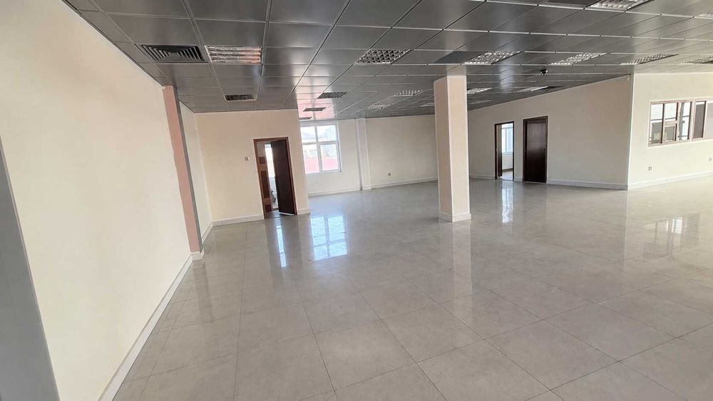 Spațiu birouri/comercial 394–791 mp – Cantacuzino, Ploiești