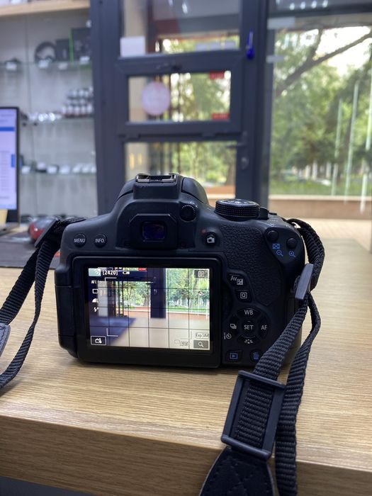 canon Eos 750d (p25)