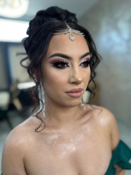 Make-up Artist/ Machiaj profesional