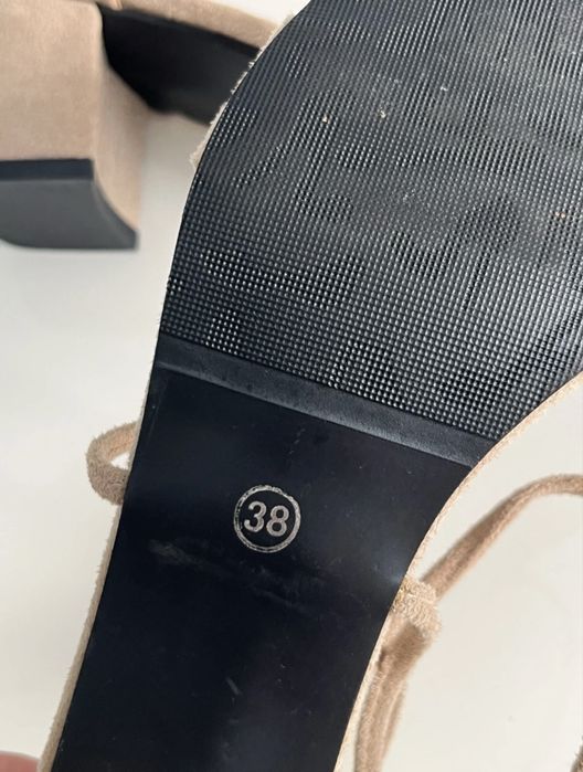 Велурени обувки номер 38