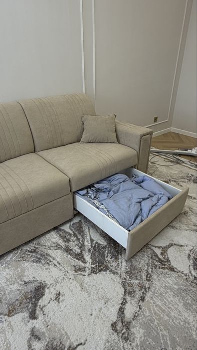 Продам Диван Б/У