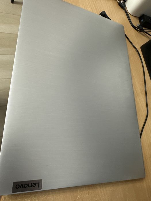 Laptop impecabil Lenovo Ideapad 3 15IGL05 intel, SSD