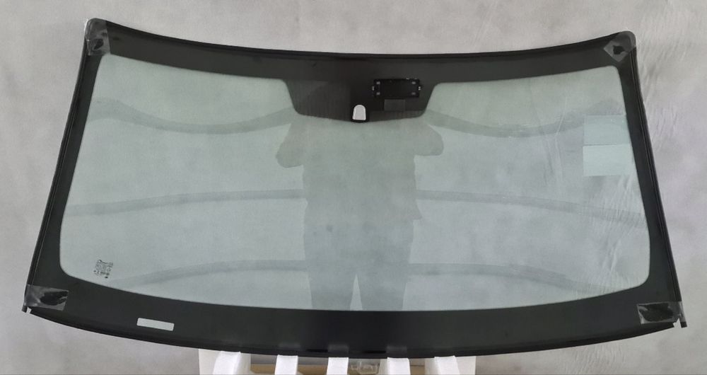 Предно стъкло Chevrolet Camaro 2009-2015 Coupe