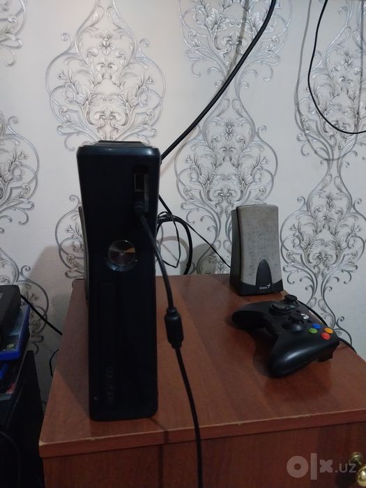 Xbox 360 slim сотилади