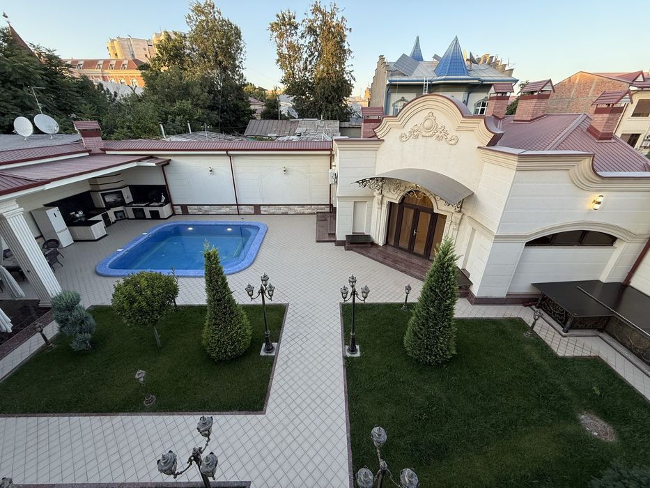 В продаже класическая резиденция на 8 сотках Мирабад гостиница России