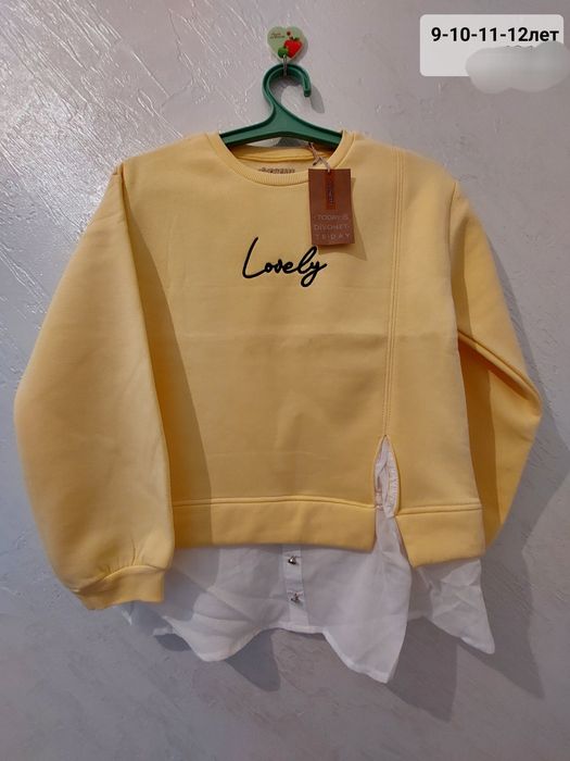 Продам кофточку для девочек