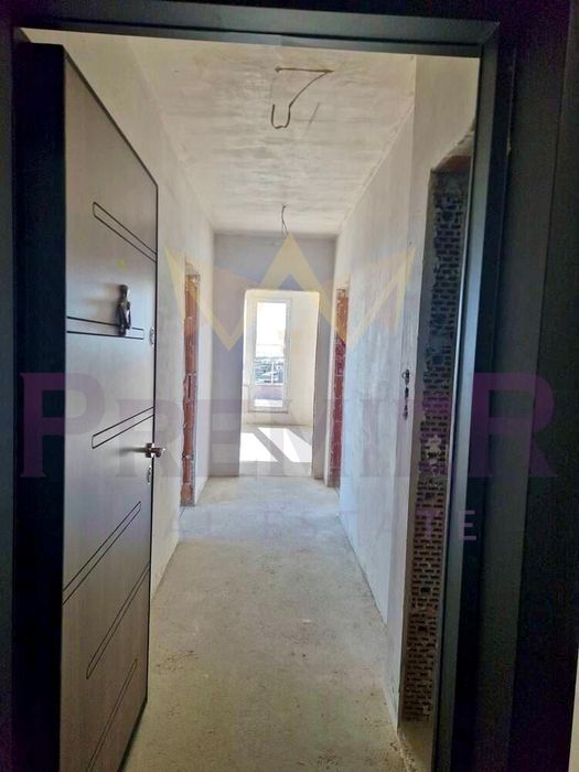 Продава се Тристаен апартамент в Бургас, Сарафово - 145 кв.м за 838 €/кв.м - Снимка #2