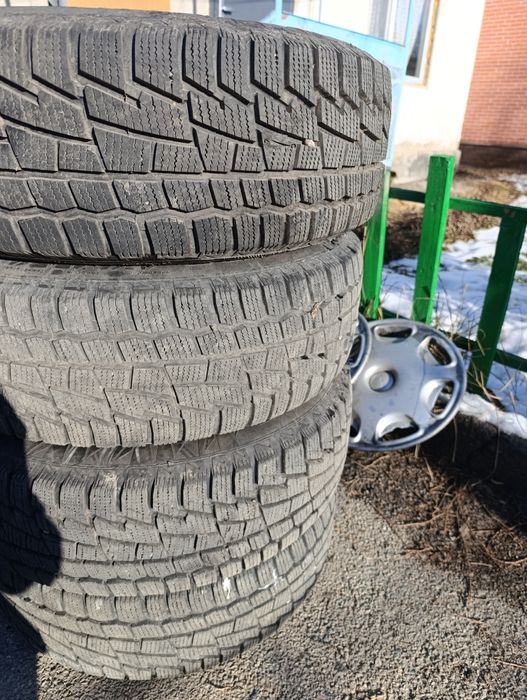 Продам зимнюю резину