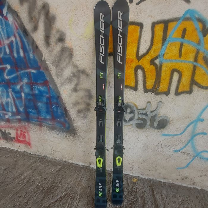 Schiuri fischer rc One F17 L160cm