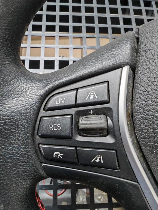 Volan BMW Seria 4 încălzit cu comenzi distronic și capac airbag