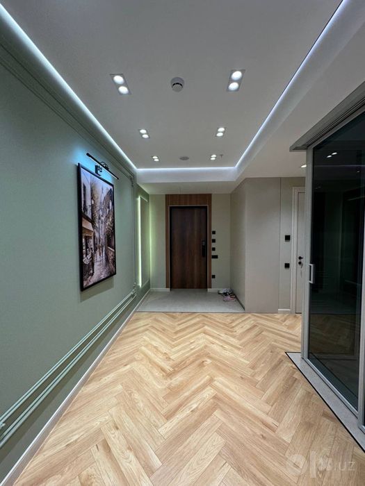 3х ком 100м2 Продается ЖК Piramit Tower Яккасарайский район