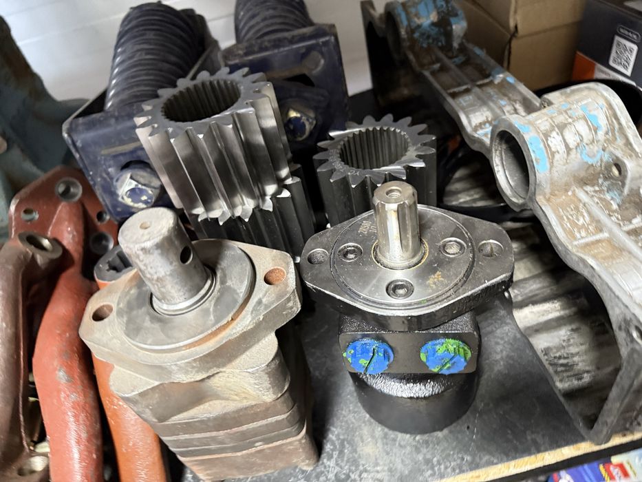 Насосы разные уголок Мт  з