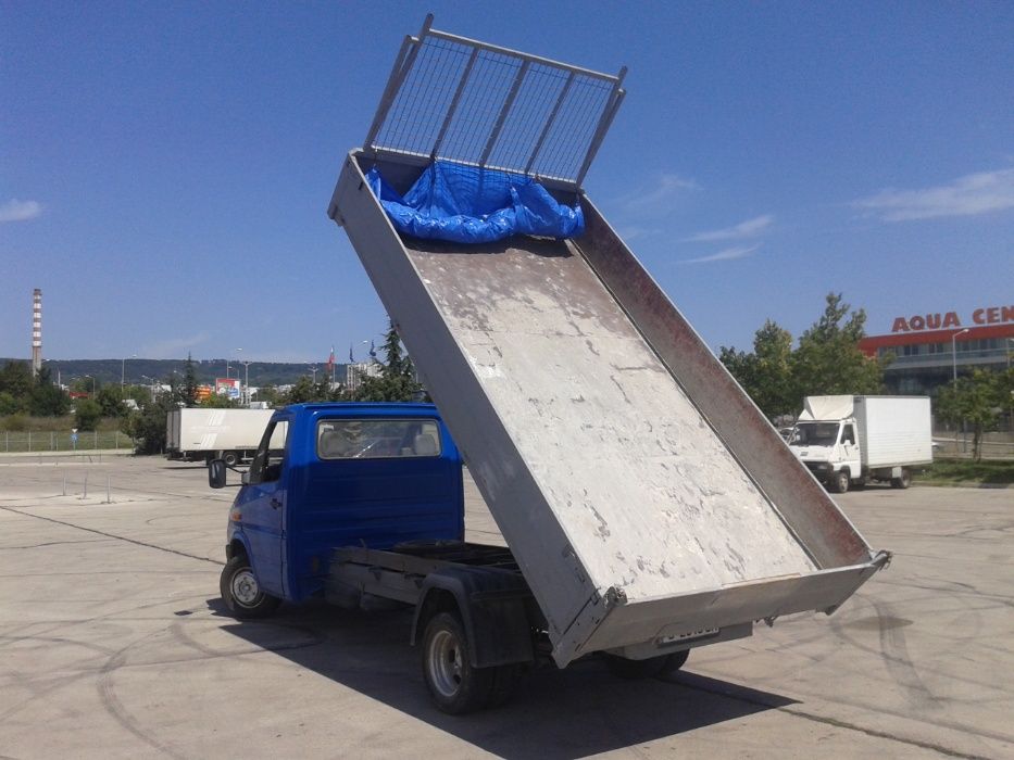 Извозване на строителен и битов отпадък.Услуги със самосвал